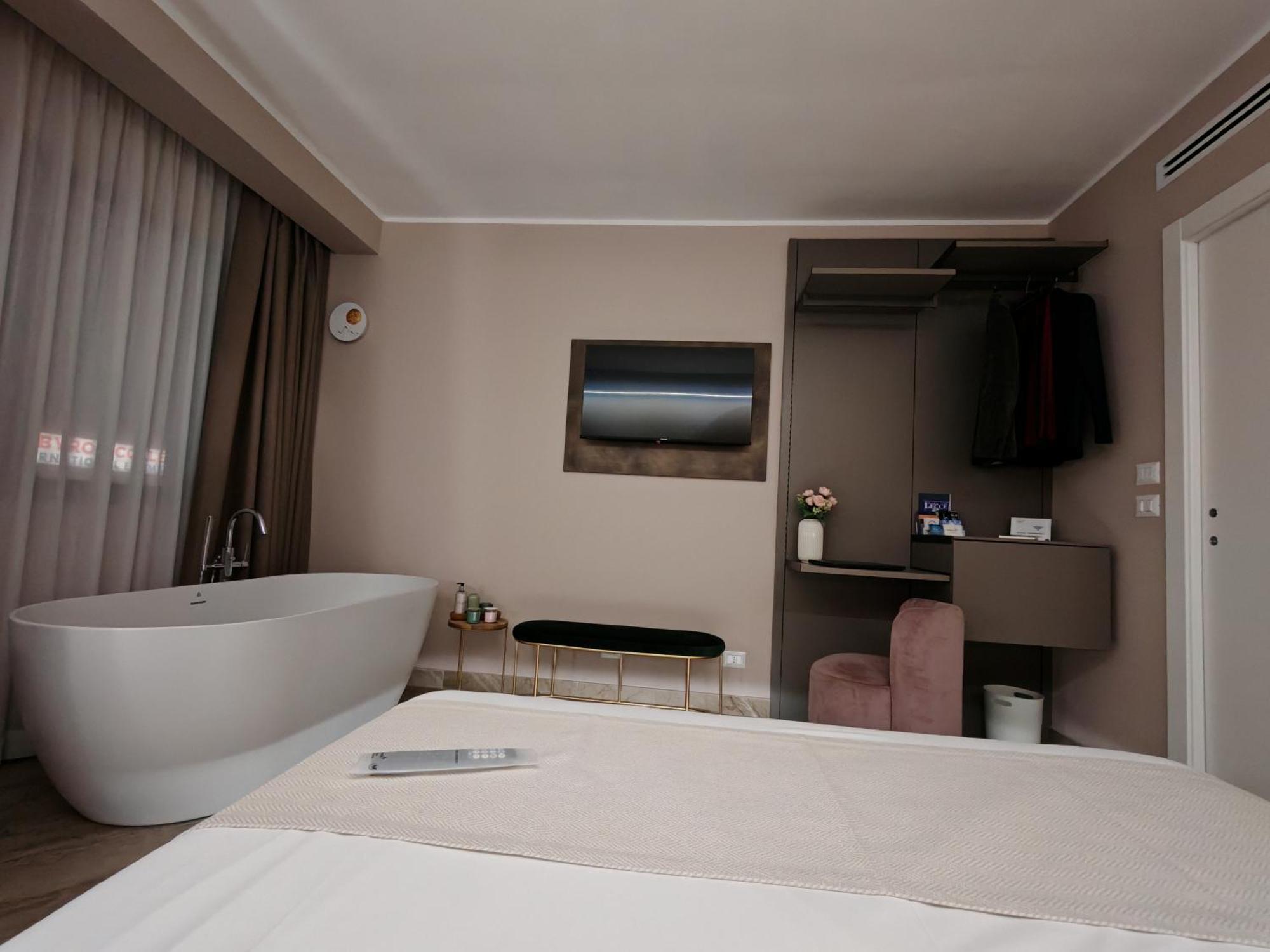 Effe4 Lovely Room Bari Bilik gambar