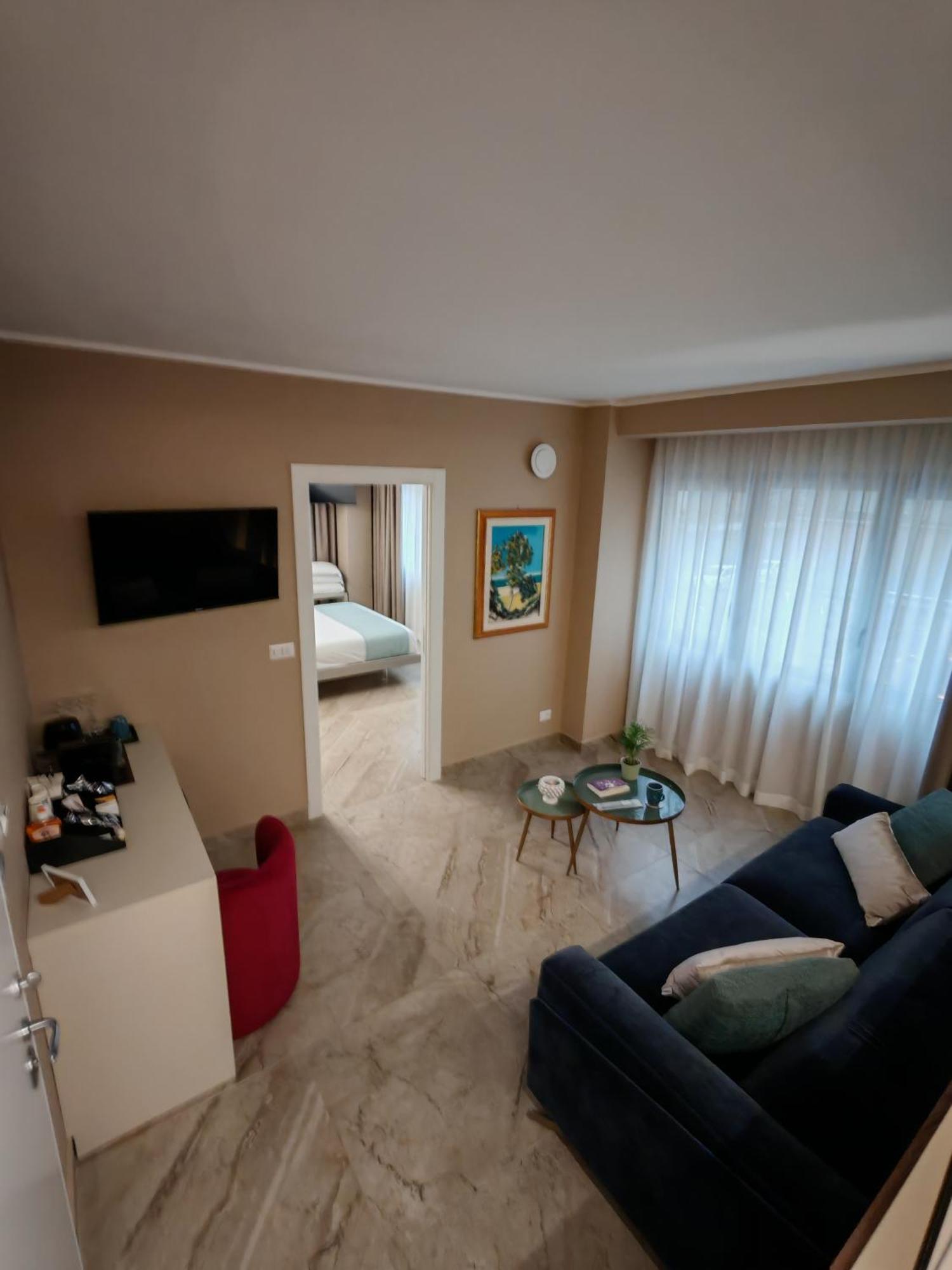Effe4 Lovely Room Bari Bilik gambar